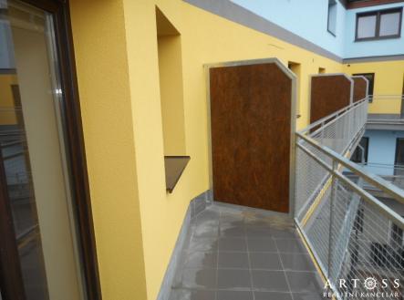 Pronájem bytu, 1+kk, 40 m²