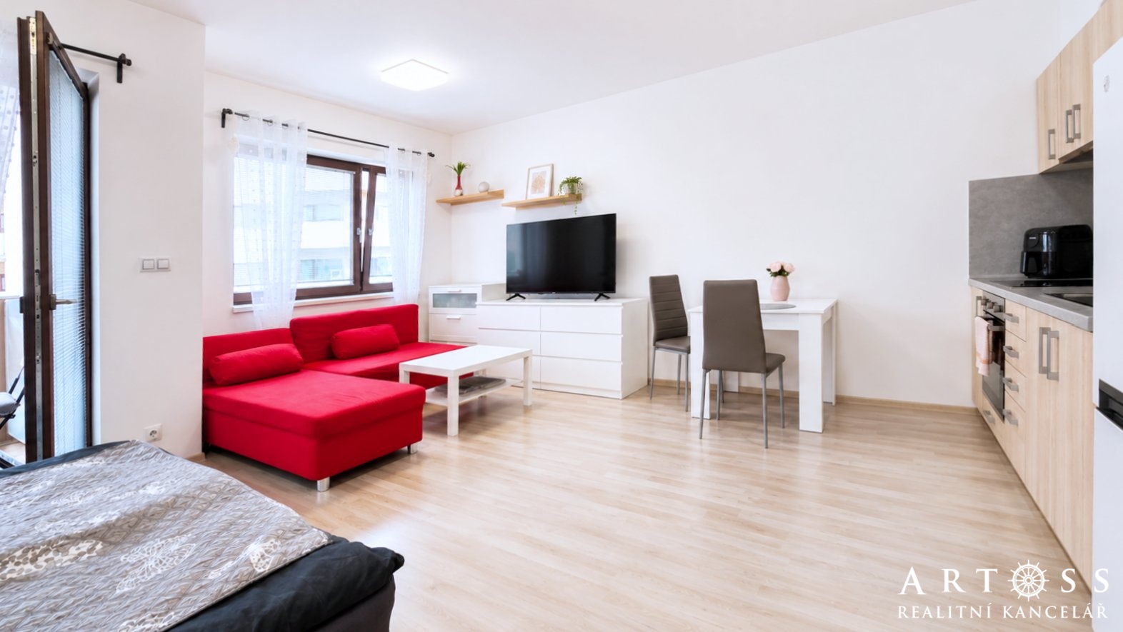 Pronájem novostavby bytu 1+kk s balkonem a parkovacím stáním, Brno-Slatina, ul. Kigginsova