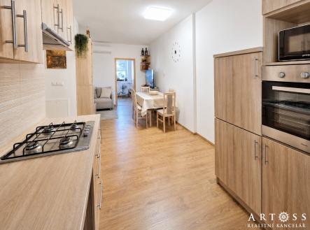 Pronájem bytu, 3+kk, 75 m²