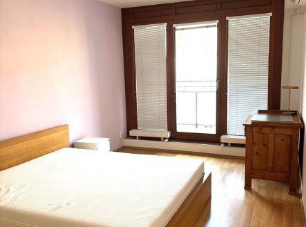 Pronájem bytu, 2+kk, 66 m²
