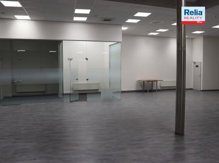 Pronájem obchodní prostory, 277 m²