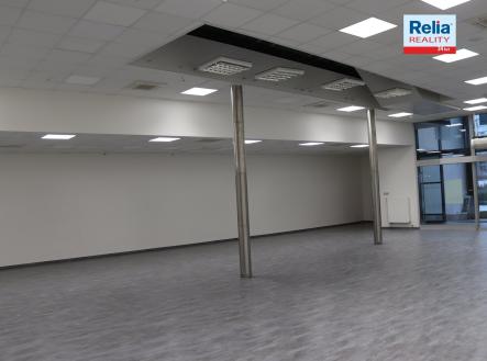 Pronájem obchodní prostory, 277 m²