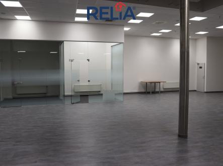 Pronájem obchodní prostory, 277 m²