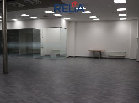 Pronájem obchodní prostory, 277 m²