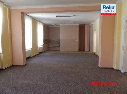 Pronájem kanceláře, 175 m²