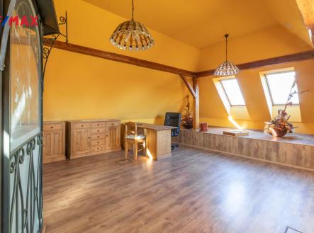 Pronájem kanceláře, 85 m²