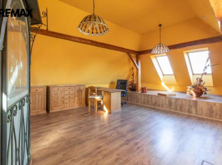 Pronájem kanceláře, 85 m²