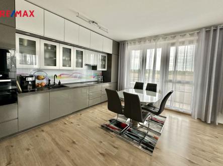 Prodej bytu, 3+kk, 85 m²