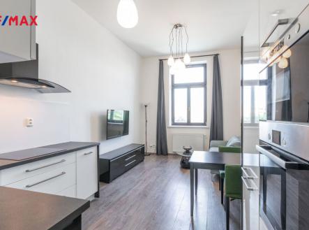 Pronájem bytu, 2+kk, 38 m²