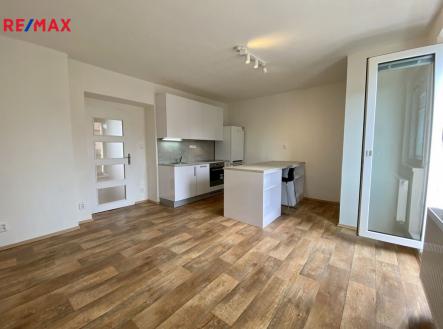 Pronájem bytu, 2+kk, 38 m²