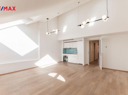 Pronájem bytu, 2+kk, 72 m²