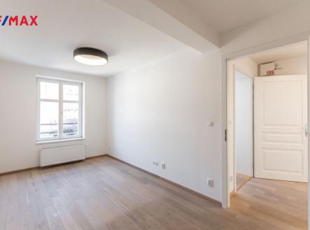 Pronájem bytu, 2+kk, 72 m²