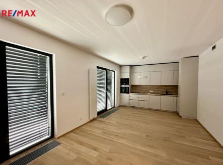 Pronájem bytu, 2+kk, 82 m²