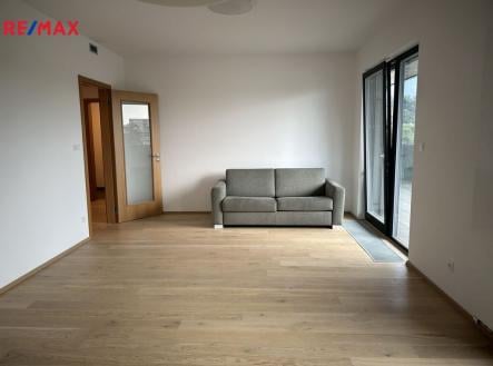 Pronájem bytu, 2+kk, 82 m²