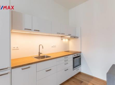 Pronájem bytu, 2+kk, 42 m²