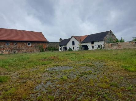 Prodej pozemku pro bydlení, 3 821 m²