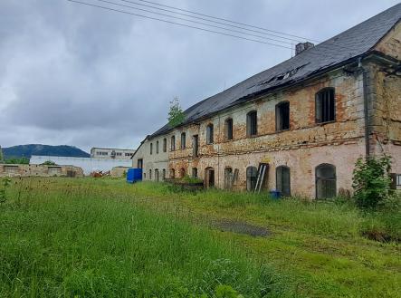 Prodej pozemku pro bydlení, 3 821 m²