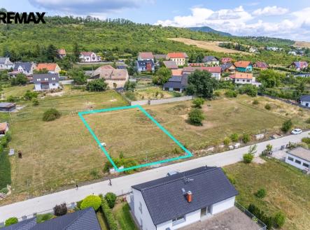 Prodej pozemku pro bydlení, 1 042 m² obrázek
