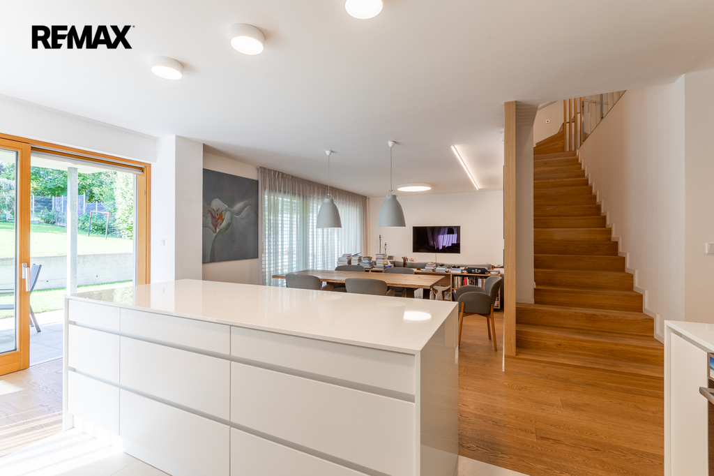 Pohled z kuchyňského koutu