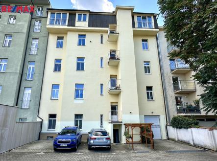 Prodej nájemního domu, 736 m²