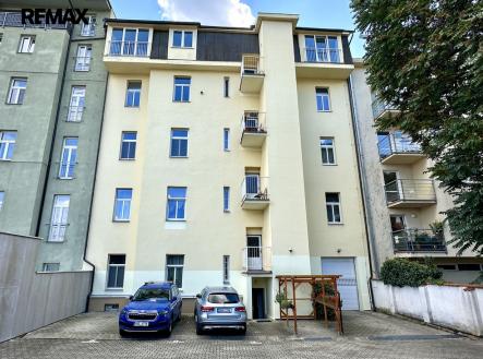 Prodej nájemního domu, 736 m²