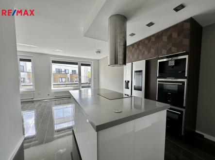 Pronájem bytu, 4+kk, 114 m²