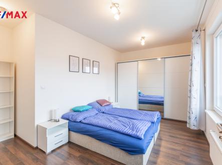 Pronájem bytu, 2+kk, 54 m²