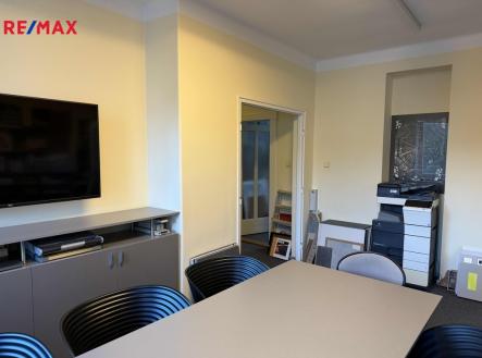 Pronájem kanceláře, 52 m²