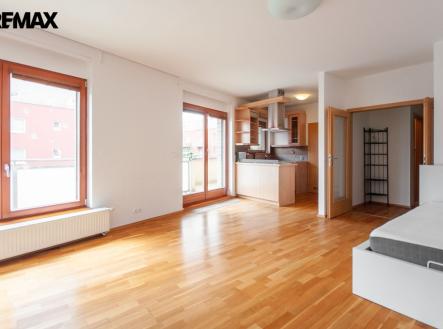 Pronájem bytu, 2+kk, 70 m²