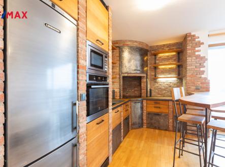 Pronájem bytu, 2+kk, 70 m²