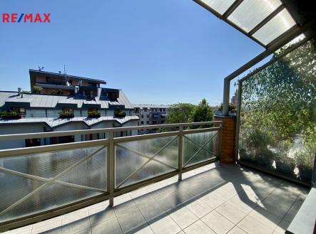 Pronájem bytu, 2+kk, 52 m²