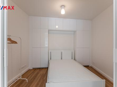 Pronájem bytu, 1+1, 39 m²