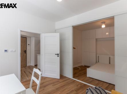 Pronájem bytu, 1+1, 39 m²