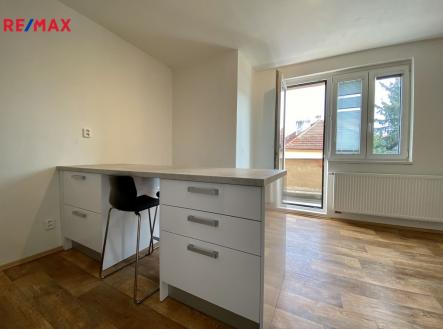 Pronájem bytu, 2+kk, 38 m²