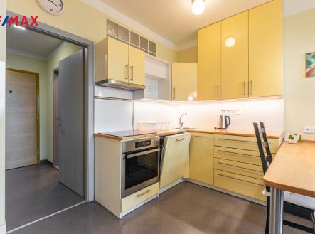 Pronájem bytu, 2+kk, 41 m²