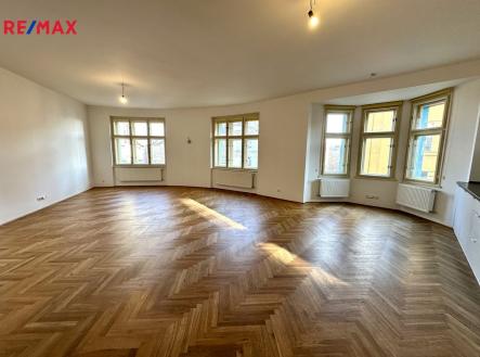 Pronájem bytu, 3+kk, 137 m²