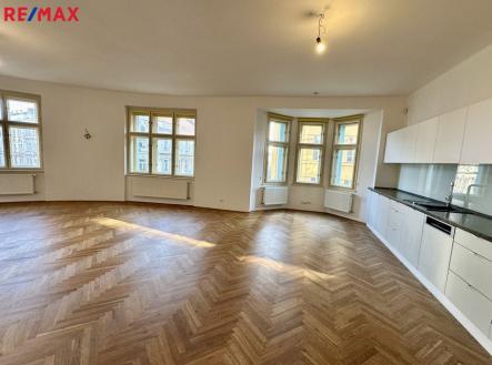 Pronájem bytu, 3+kk, 137 m²