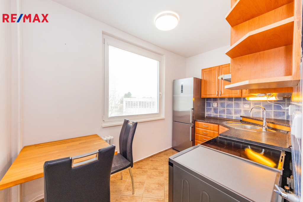 2. Kuchyně s kuchyňskou linkou