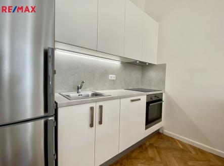 Pronájem bytu, 3+kk, 72 m²