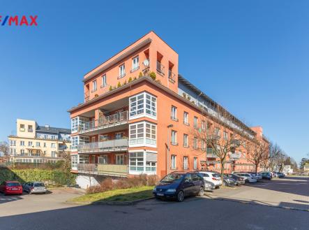 Pronájem bytu, 3+kk, 115 m²