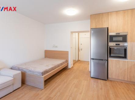 Pronájem bytu, 1+kk, 33 m²