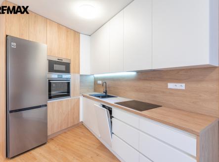 Pronájem bytu, 1+kk, 33 m²