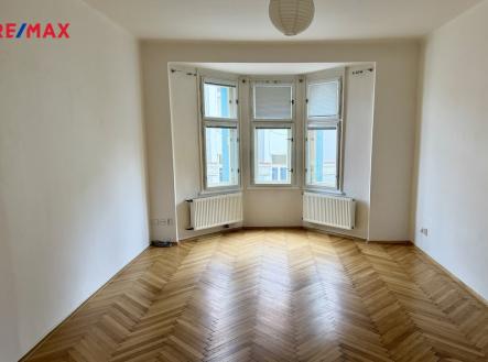 Pronájem bytu, 2+kk, 77 m²