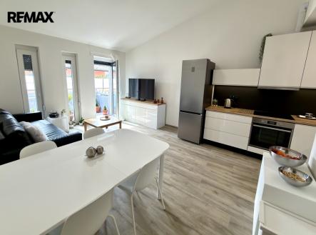 Prodej bytu, 3+kk, 73 m²