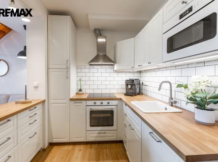 Pronájem bytu, 2+kk, 72 m²