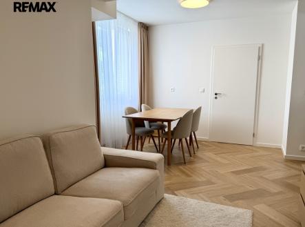 Prodej bytu, 3+kk, 67 m²