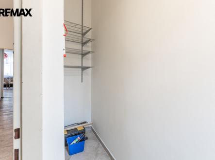 Pronájem bytu, 2+kk, 43 m²