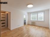 Pronájem bytu, 1+kk, 28 m²