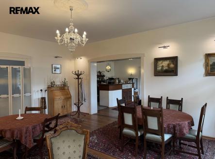 Prodej restaurace, 377 m²