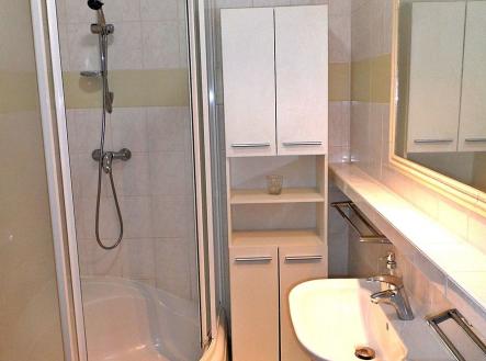 Pronájem bytu, 1+kk, 32 m²